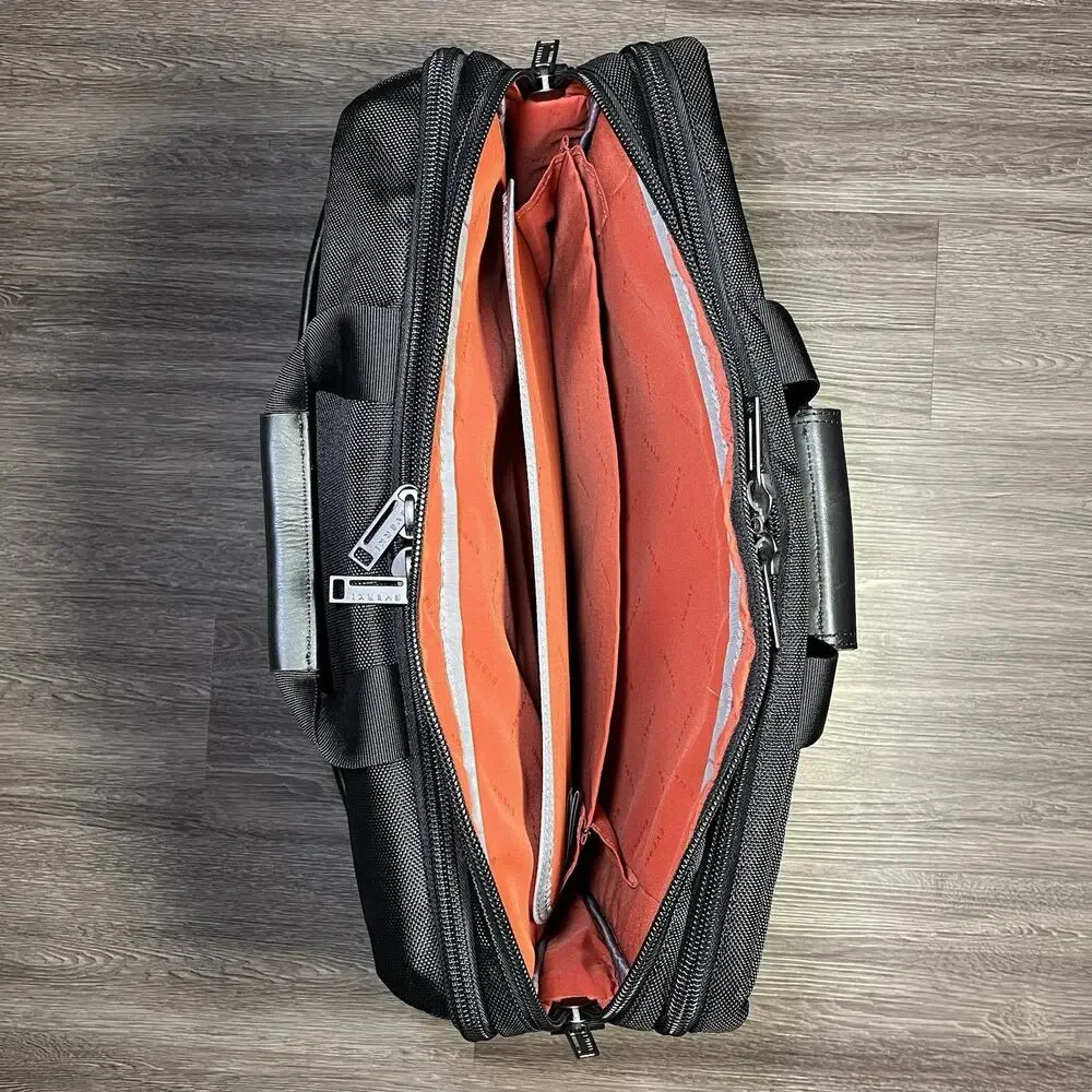 Everki Versa Premium Briefcase 17.3